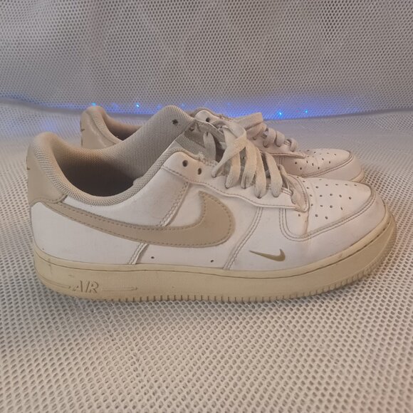 Nike Air Force 1 Low '07 Essential White Beige (W) Sz 9.5 - Picture 2 of 10